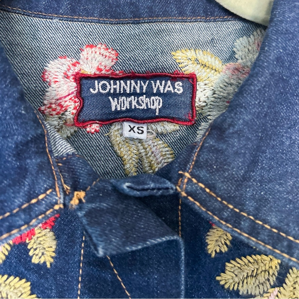 Johnny Was Desi Rose Floral Embroidered Blue Denim Button Jacket - Picture 6 of 7